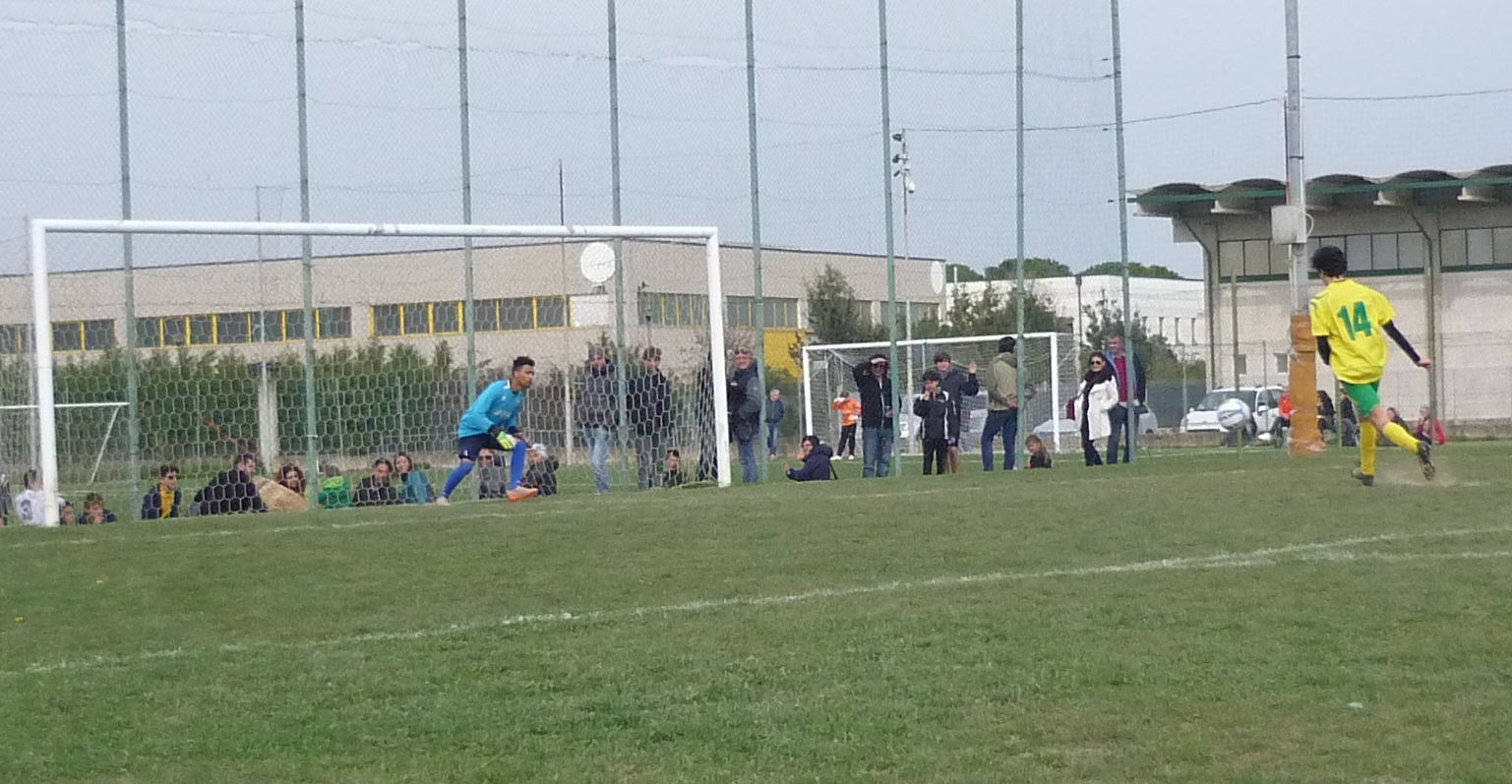 semi cucchiaio vitto